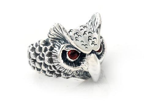 BWL Medium Owl Ring with Stone Eyes