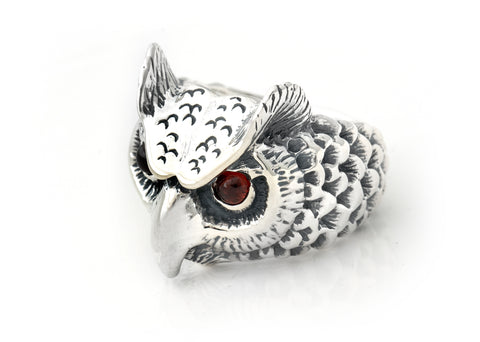 BWL Medium Owl Ring with Stone Eyes